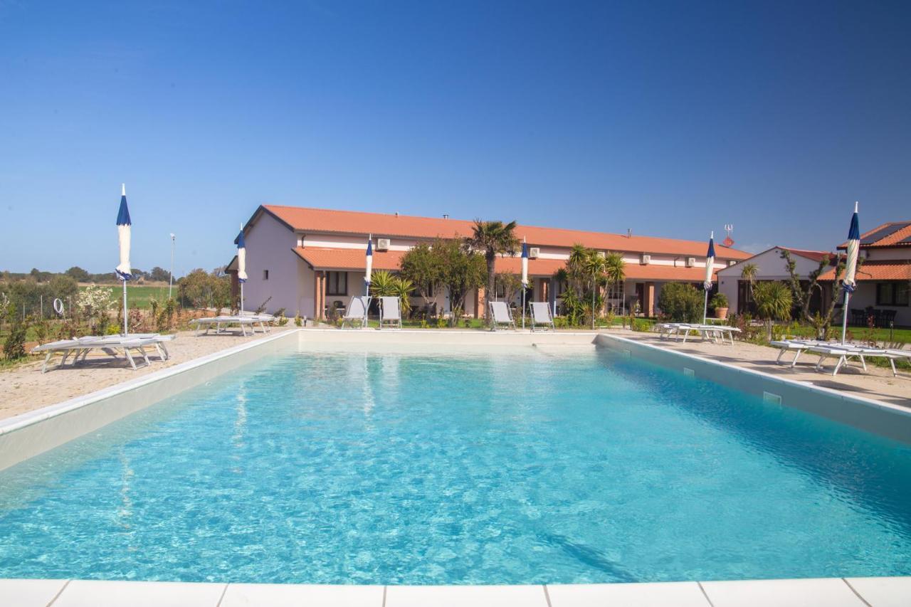 Delfino Tuscany Resort Marina di Cecina Eksteriør billede